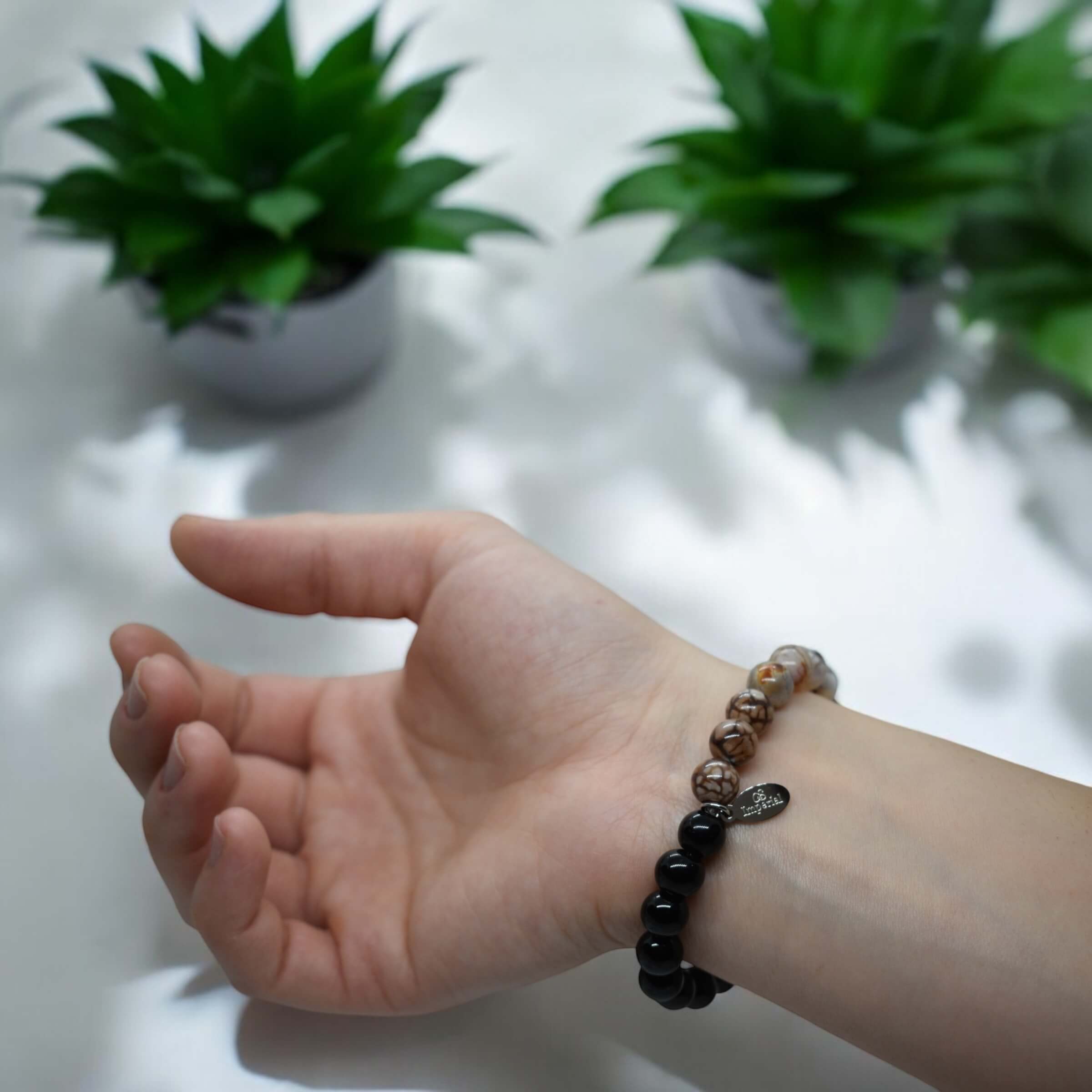 Mooie En Unieke Armband Met Zwarte Agaat En Slangenhuid Agaat Kralen - GS Imperial®